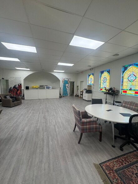 More Photos Of 1052 & 1060 Memorial Dr SE, Atlanta Religious Facility For Lease
