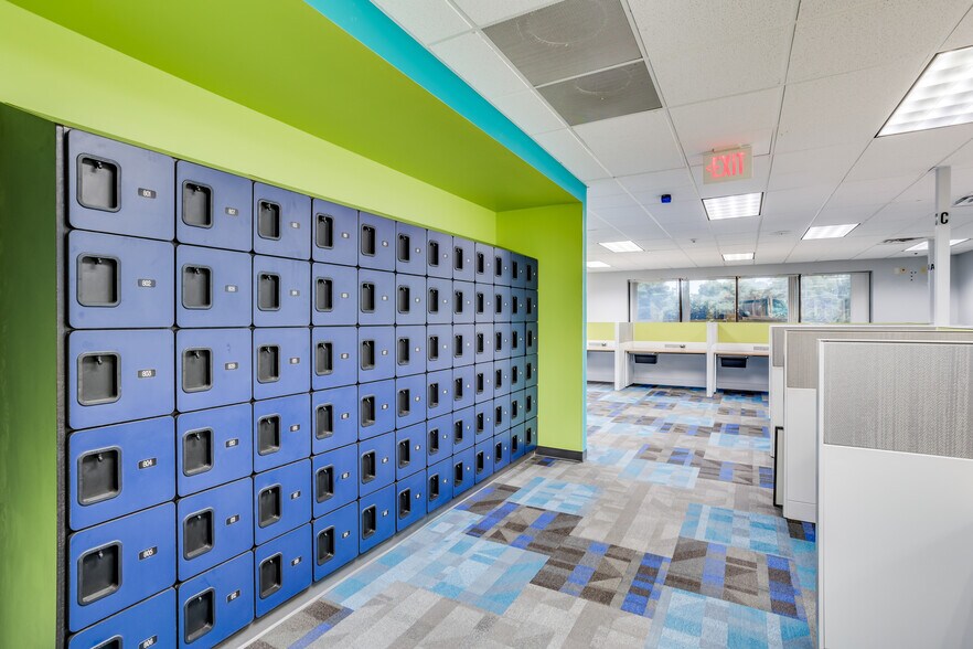 More Photos Of 500 W 1 St Ave, Hutchinson Office For Sale