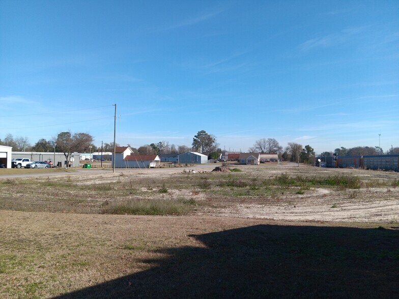More Photos Of 712 McDuffie St, Cayce Land For Sale