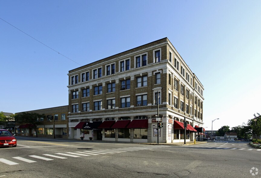 More Photos Of 4 Washington St, Sanford Office For Sale