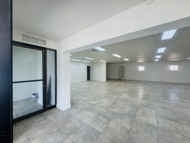 More Photos Of 825 S Decatur Blvd, Las Vegas Freestanding For Sale