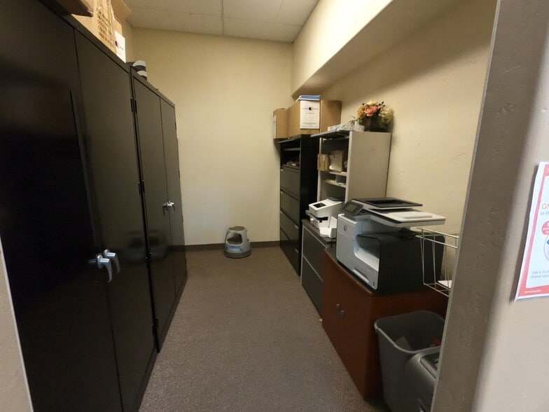 More Photos Of 13632 W Camino Del Sol, Sun City Freestanding For Sale