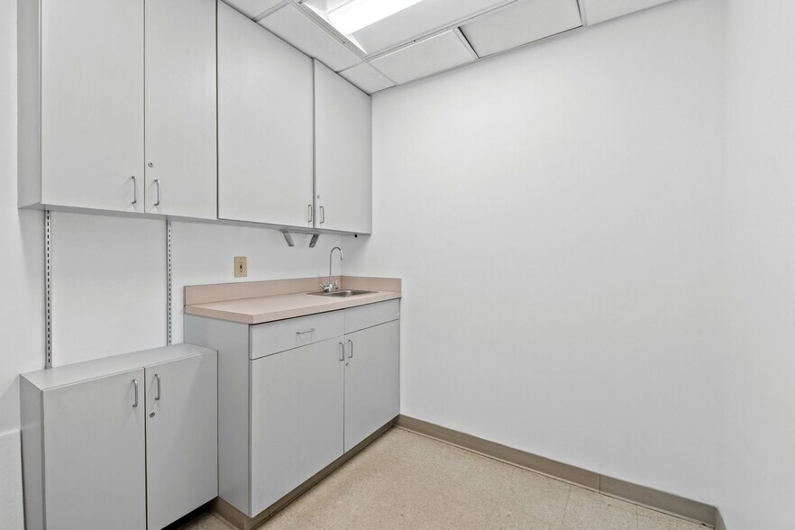 More Photos Of 1531 Colorado blvd, Idaho Springs Office For Sale