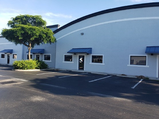 Primary Photo Of 7863 Drew Cir, Fort Myers Warehouse For Lease