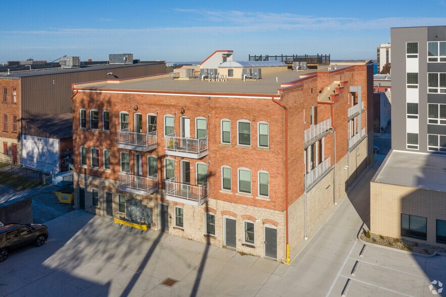 More Photos Of 242-246 E Market St, Sandusky General Retail For Sale