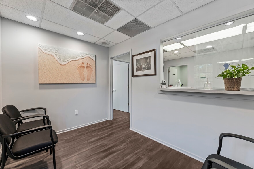 More Photos Of 1648 US Highway 130, North Brunswick Medical For Sale