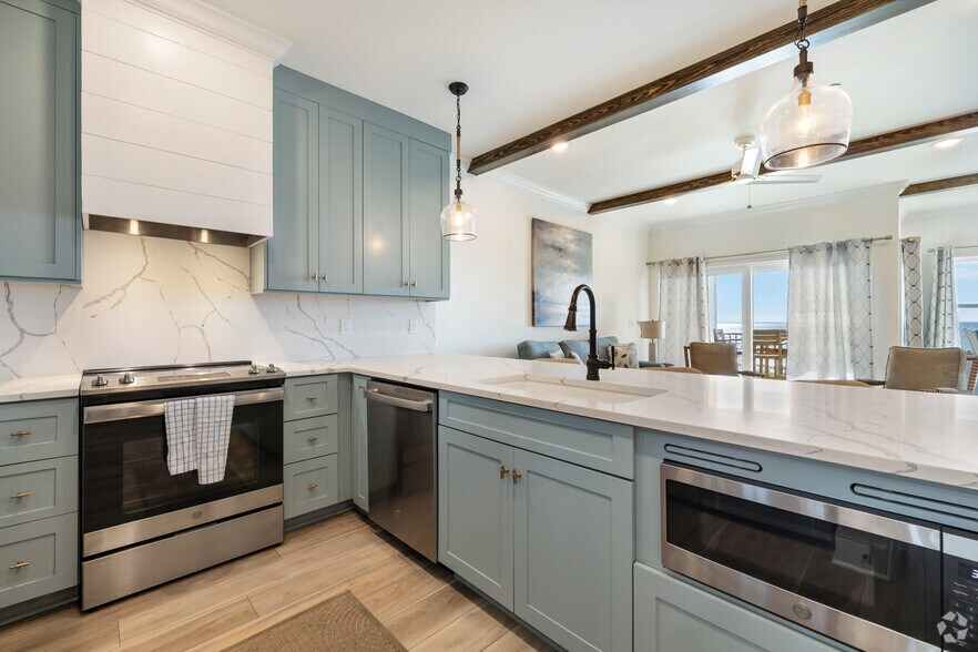 More Photos Of 2254 W Highway 98, Port Saint Joe Apartments For Sale