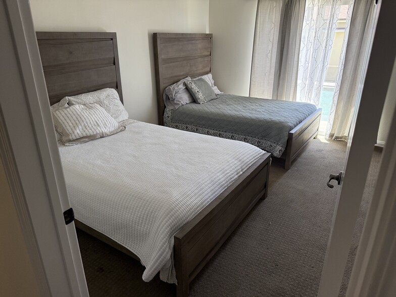 More Photos Of 15008 Larkspur St, Sylmar Healthcare For Sale