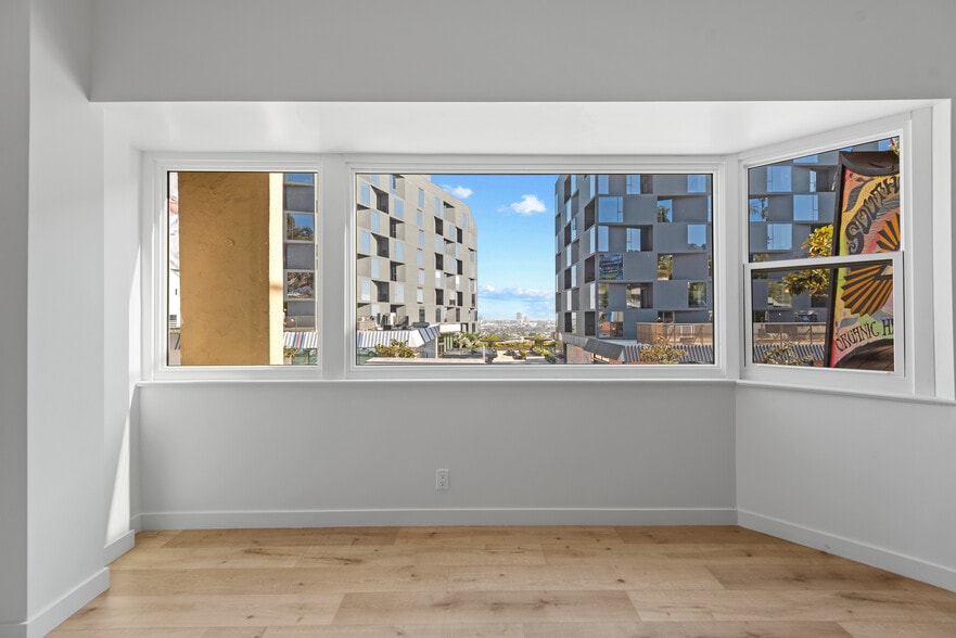 More Photos Of 8519-8527 W Sunset Blvd, West Hollywood Storefront Retail Office For Lease