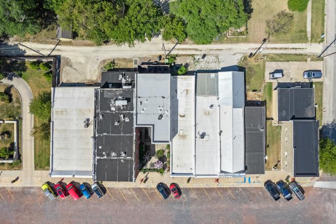 More Photos Of 215 Broadway St, Cottonwood Falls Hotel For Sale