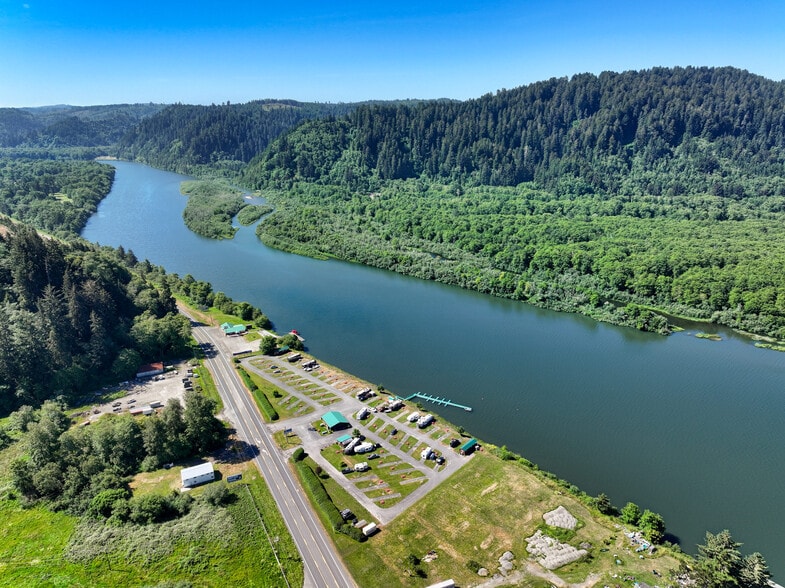 More Photos Of 17581 US Highway 101 N, Klamath Trailer Camper Park For Sale