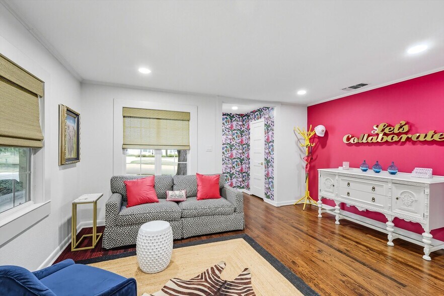 More Photos Of 3613 Washburn Ave, Fort Worth Loft Creative Space For Sale