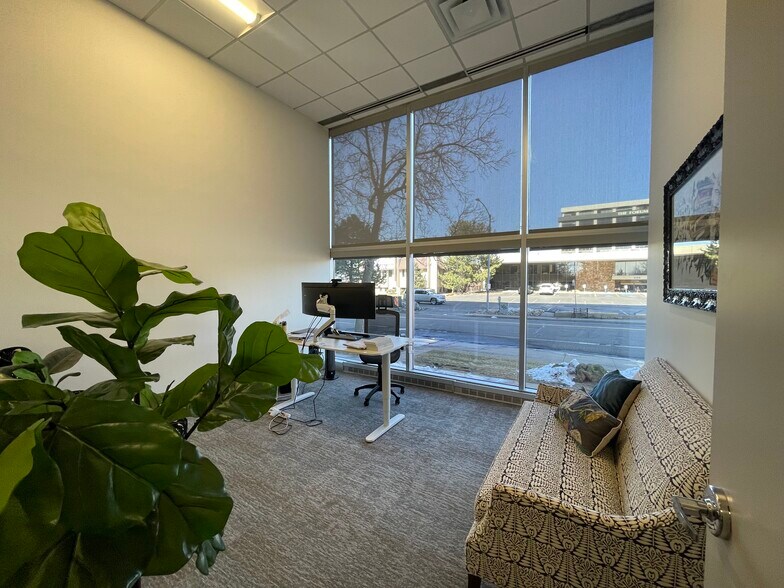 More Photos Of 501 S Cherry St, Denver Office For Sale