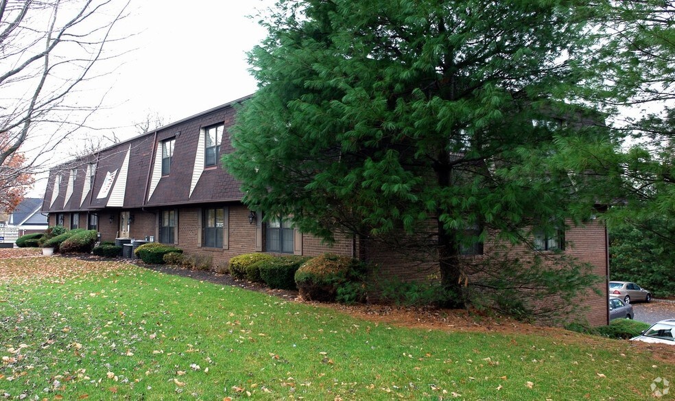 Primary Photo Of 1967 Lincoln Hwy, Edison Office For Sale