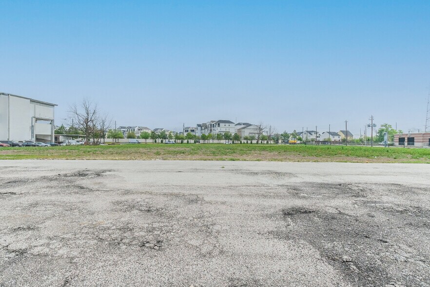 More Photos Of 6950 Old Katy Rd, Houston Land For Sale