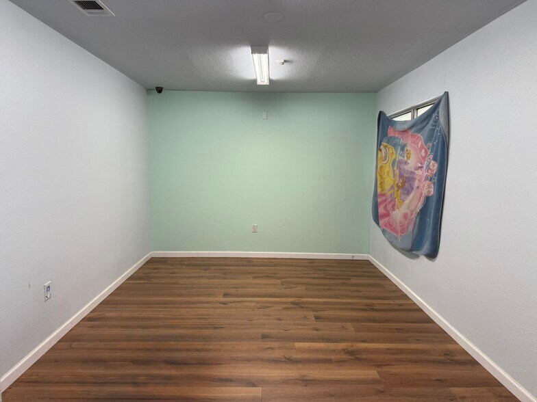 More Photos Of 3802 Watercrest Rd, Killeen Office For Sale