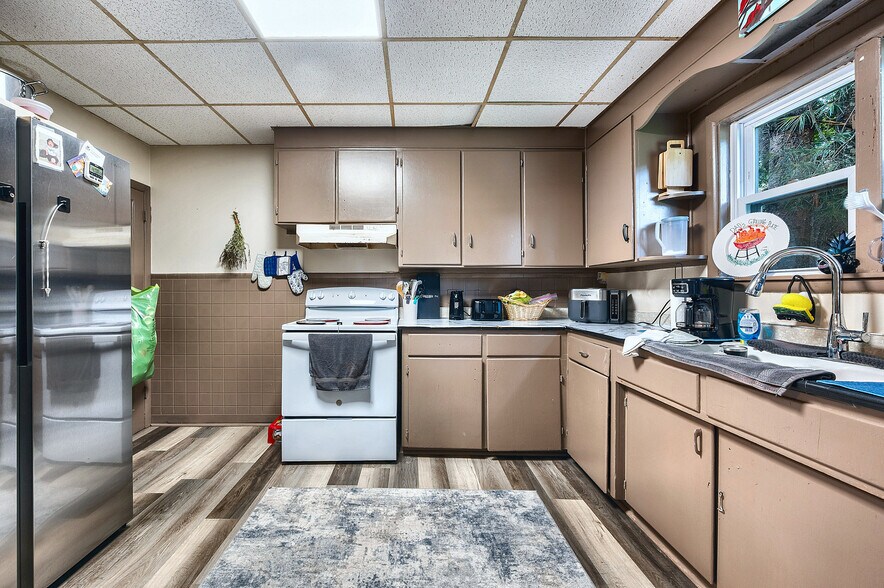 More Photos Of 6631 Park Pl, Hudson Multifamily For Sale
