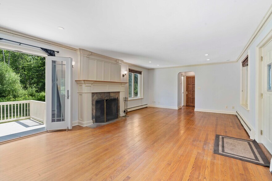 More Photos Of 490 Rt 46 Rd, Belvidere Light Distribution For Sale