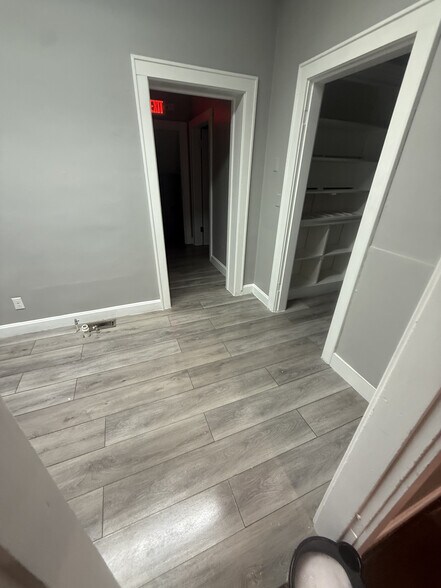 More Photos Of 2637 Sullivant Ave, Columbus Freestanding For Lease