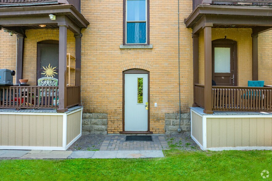 More Photos Of 514 Walnut Ave, Syracuse Apartments For Sale