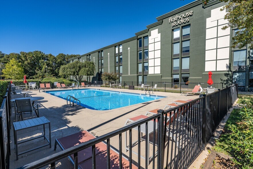 More Photos Of 2756 Laurens Rd, Greenville Apartments For Sale