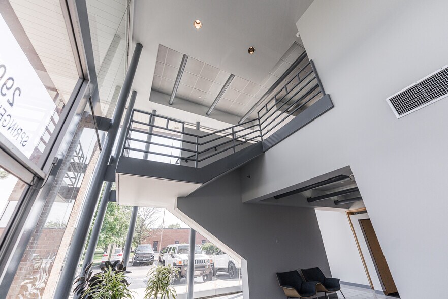 More Photos Of 290 Springfield Dr, Bloomingdale Medical For Lease