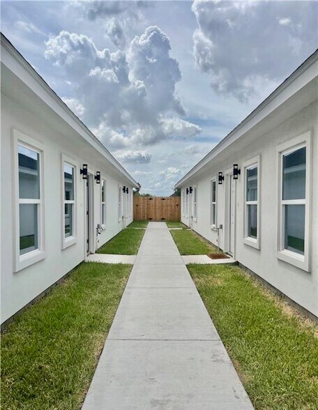 More Photos Of 3312 S Colt Ln, Edinburg Apartments For Sale