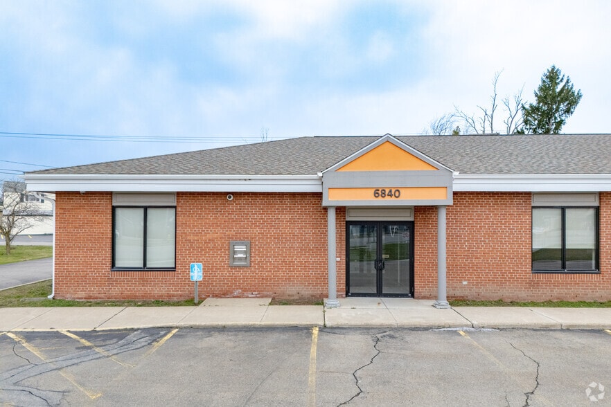 More Photos Of 6840 Erie Rd, Derby Bank For Sale