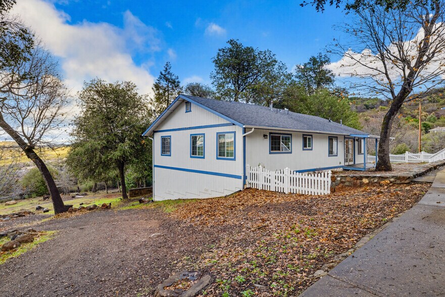 More Photos Of 17009 Iron Springs Rd, Julian Multifamily For Sale