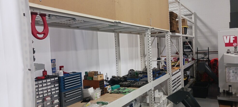 More Photos Of 301-315 Camars Dr, Warminster Light Manufacturing For Sale