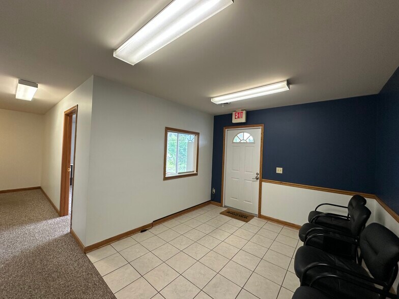 More Photos Of 6523 Stadium Dr, Kalamazoo Medical For Lease