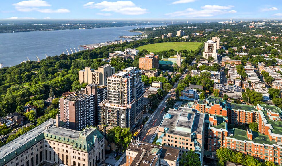 More Photos Of 140 Grande Allée E, Québec Office For Lease
