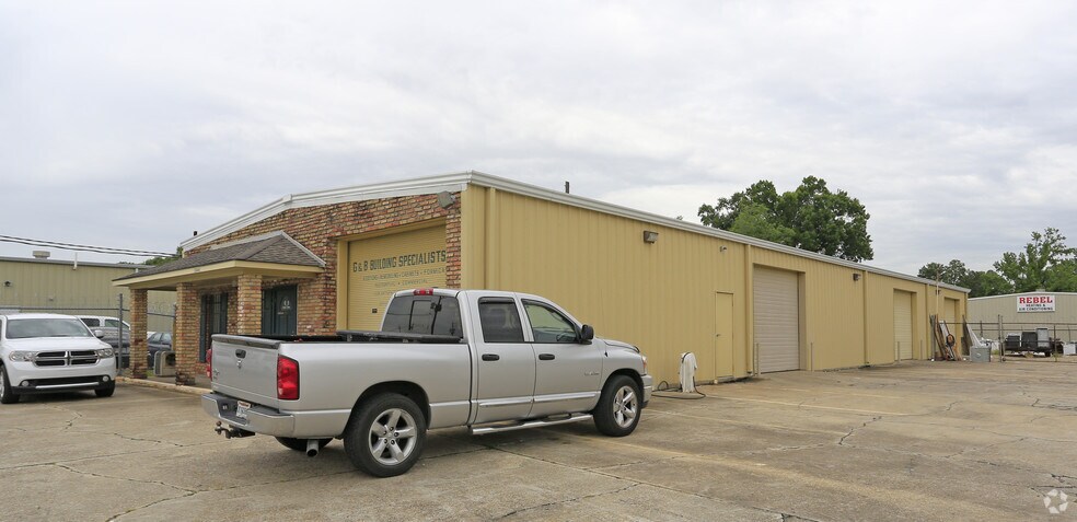 Primary Photo Of 10441 Mammoth Ave, Baton Rouge Warehouse For Lease