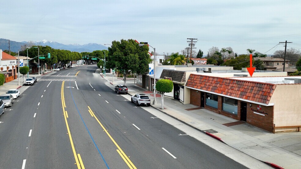 More Photos Of 9122-9124 Las Tunas Dr, Temple City Office For Sale