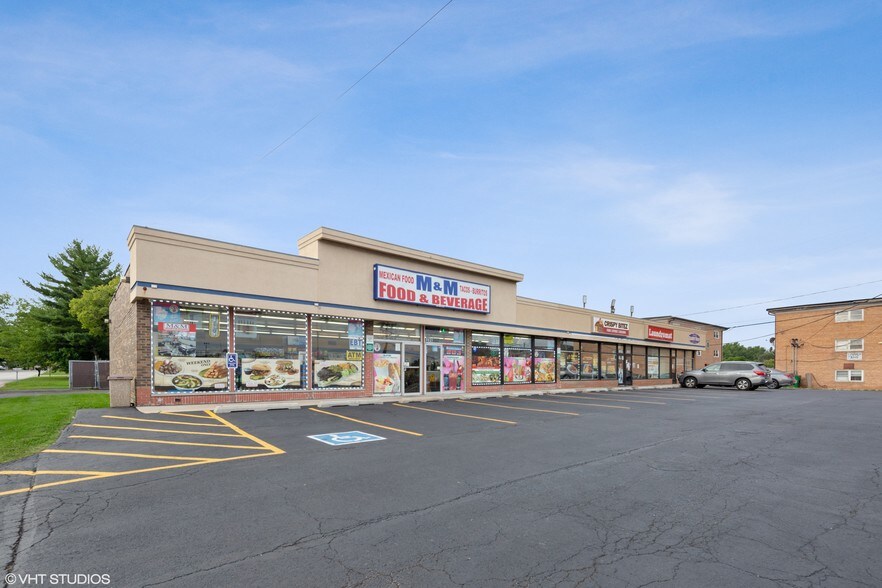 More Photos Of 8031-8039 W 87th St, Hickory Hills Freestanding For Lease