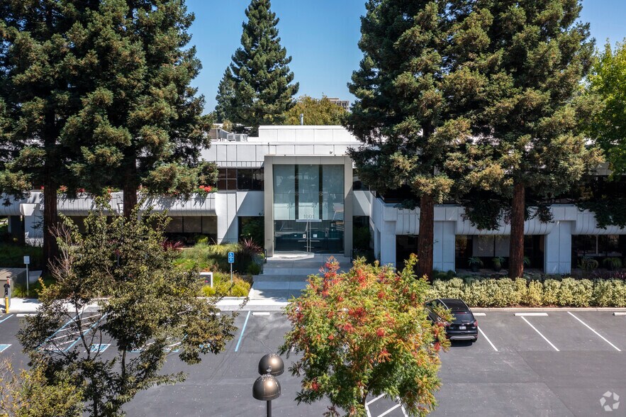 More Photos Of 1001 Page Mill Rd, Palo Alto Office For Lease