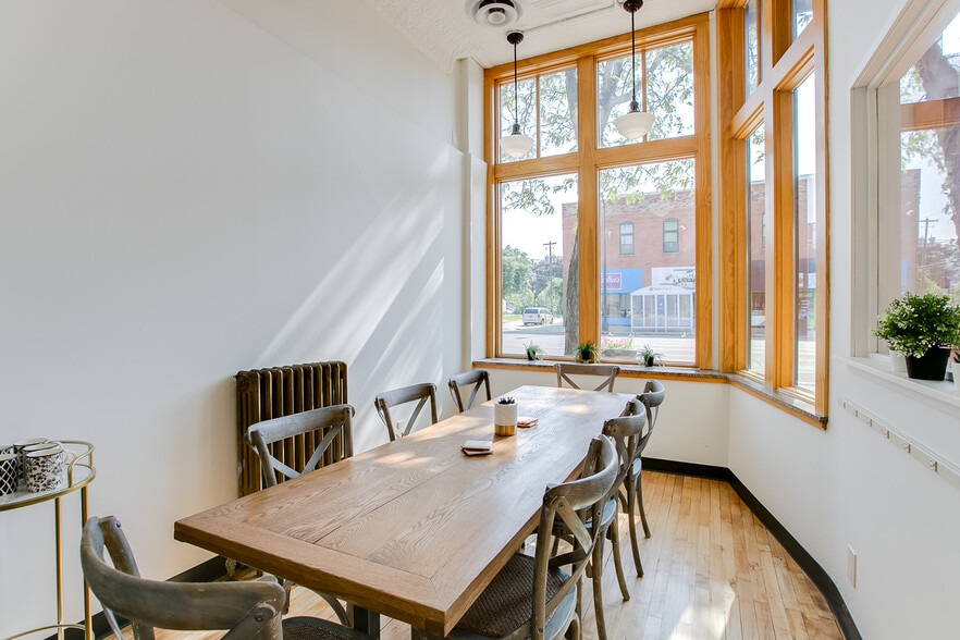 More Photos Of 2220-2226 N Central Ave, Saint Anthony Storefront Retail Office For Lease