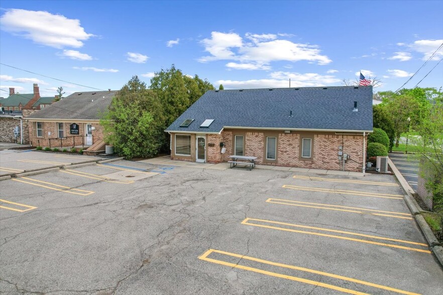 More Photos Of 27435 Southfield Rd, Lathrup Village Medical For Sale