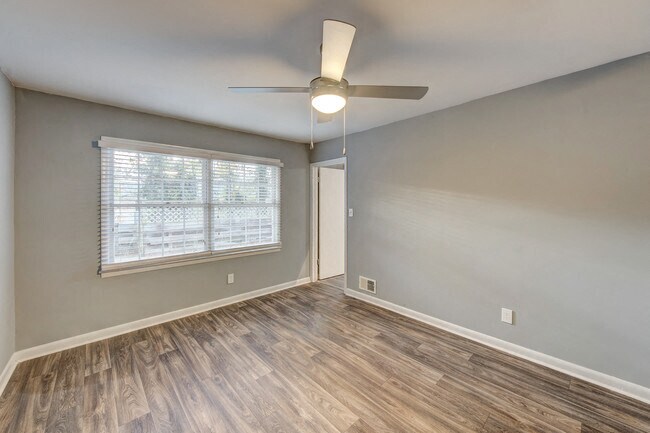 More Photos Of 3693-3735 Embry Cir, Chamblee Apartments For Sale