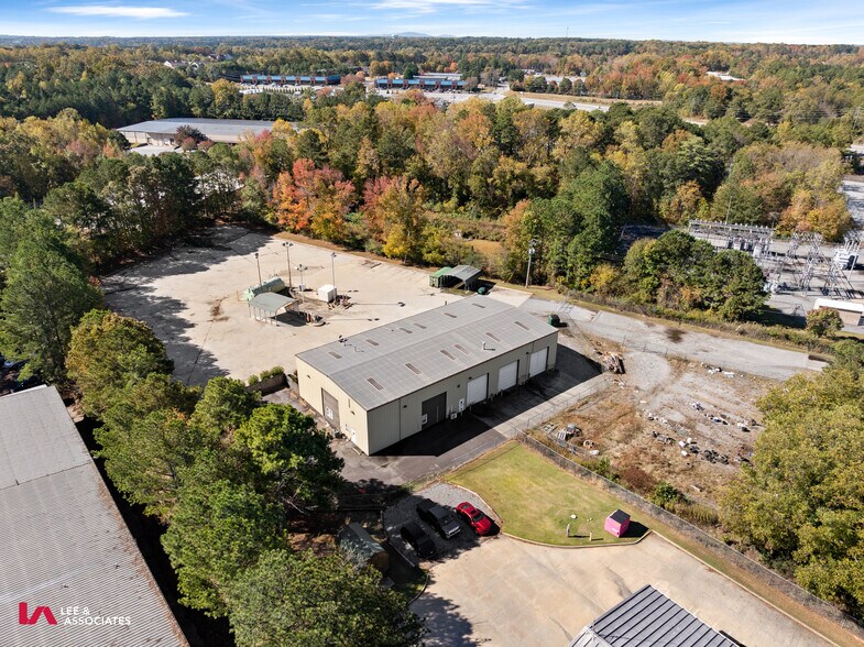 More Photos Of 774 McFarland Pky, Alpharetta Warehouse For Lease