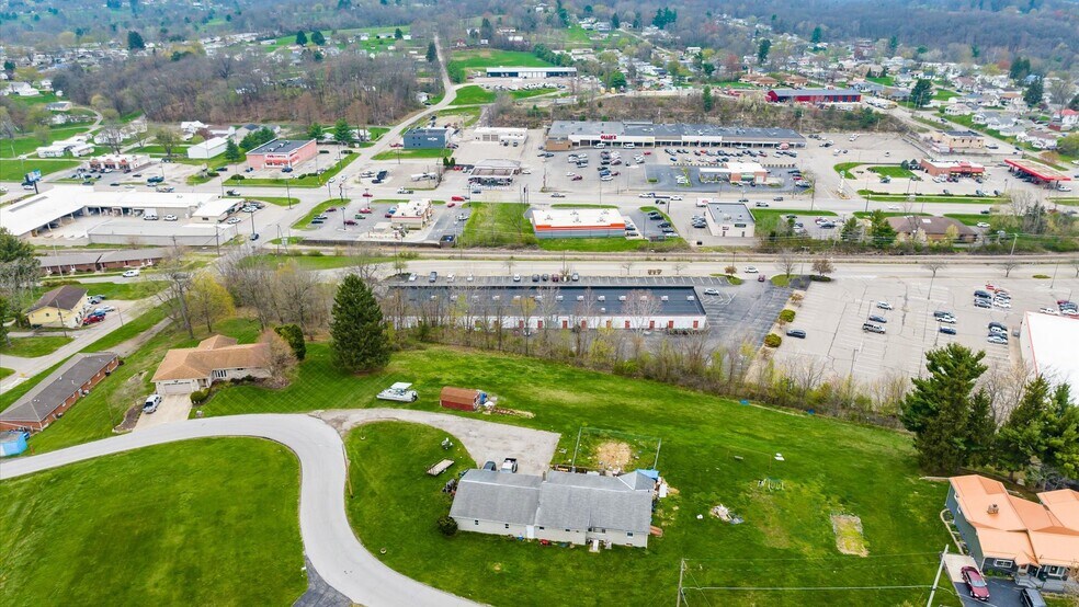 More Photos Of 2300 June Pky, Zanesville General Retail For Sale