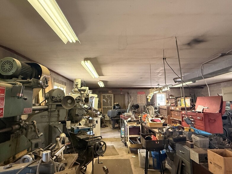 More Photos Of 50 Hojack Park, Rochester Warehouse For Sale