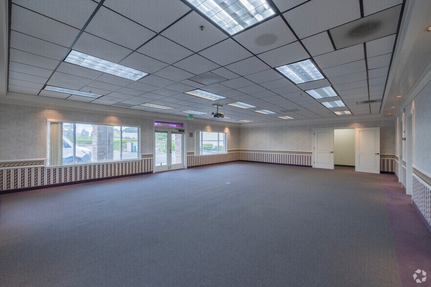 More Photos Of 135 Camino Dorado, Napa Office For Sale