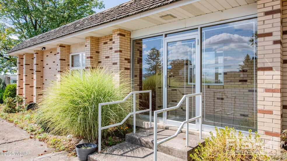 More Photos Of 420 S Main St, Hughesville Medical For Lease