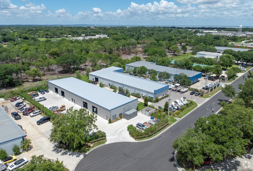 More Photos Of 776 business park blvd, Winter Garden Warehouse For Lease