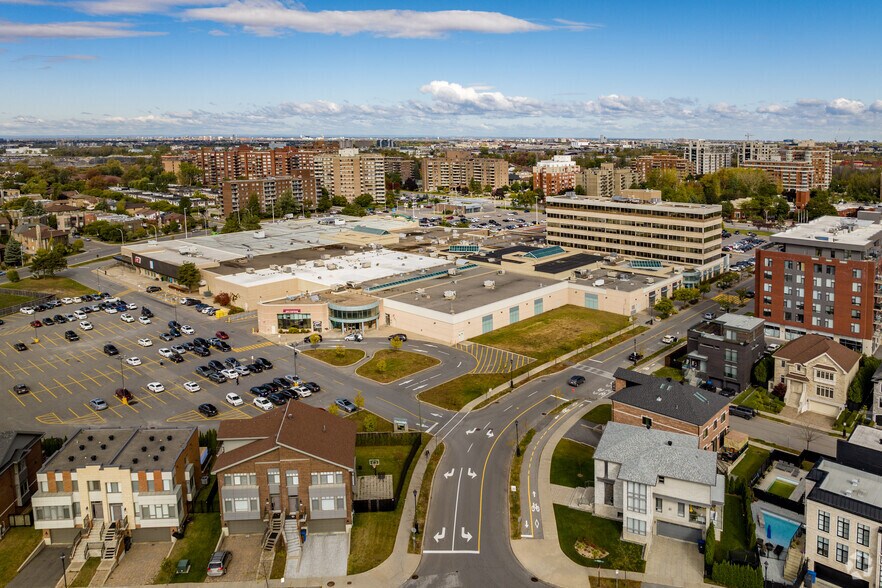 More Photos Of 5800 Boul Cavendish, Cote-St-Luc General Retail For Lease