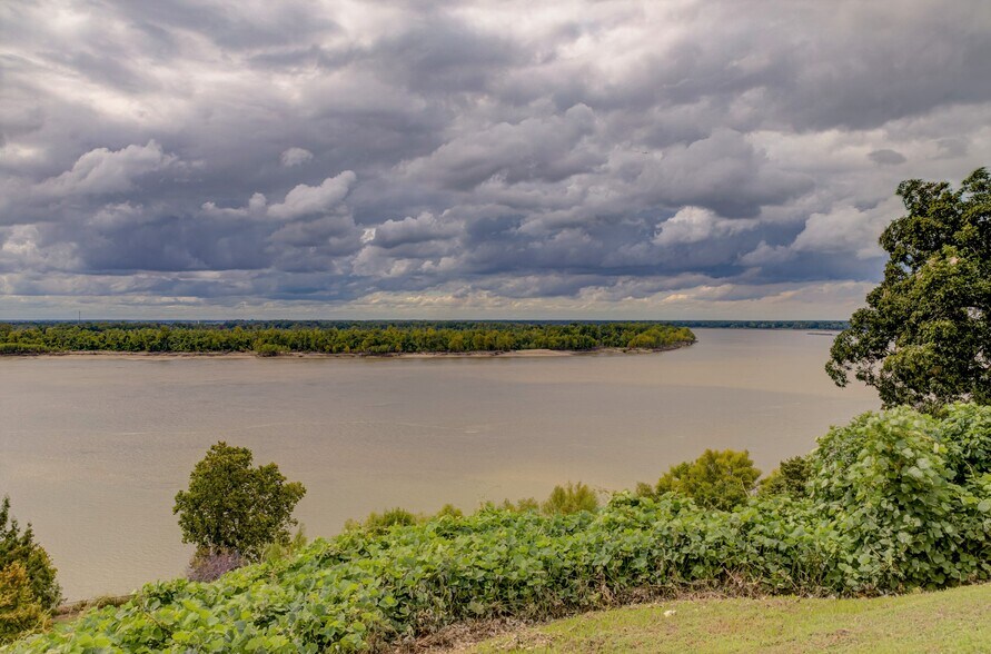 More Photos Of 4041 Washington St, Vicksburg Hotel For Sale