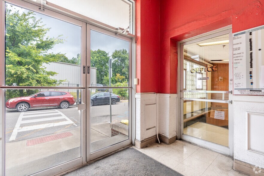 More Photos Of 1502 Beeler St, New Albany Manufacturing For Sale