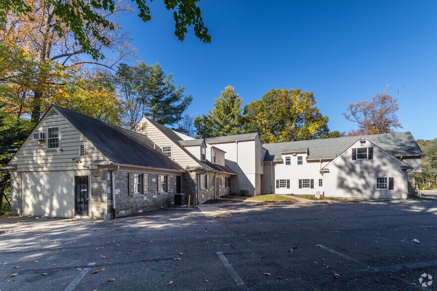 More Photos Of 3110 Grant Ave, Philadelphia Office For Sale