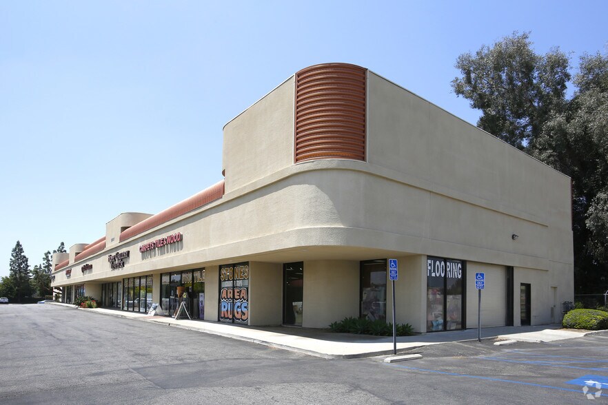 More Photos Of 9901 Indiana Ave, Riverside Freestanding For Lease